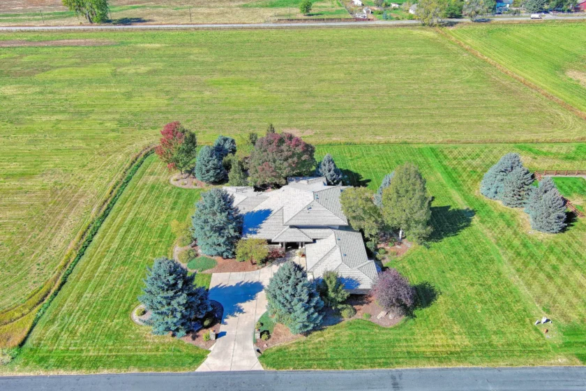 Boulder, CO Commercial Landscape Maintenance Company