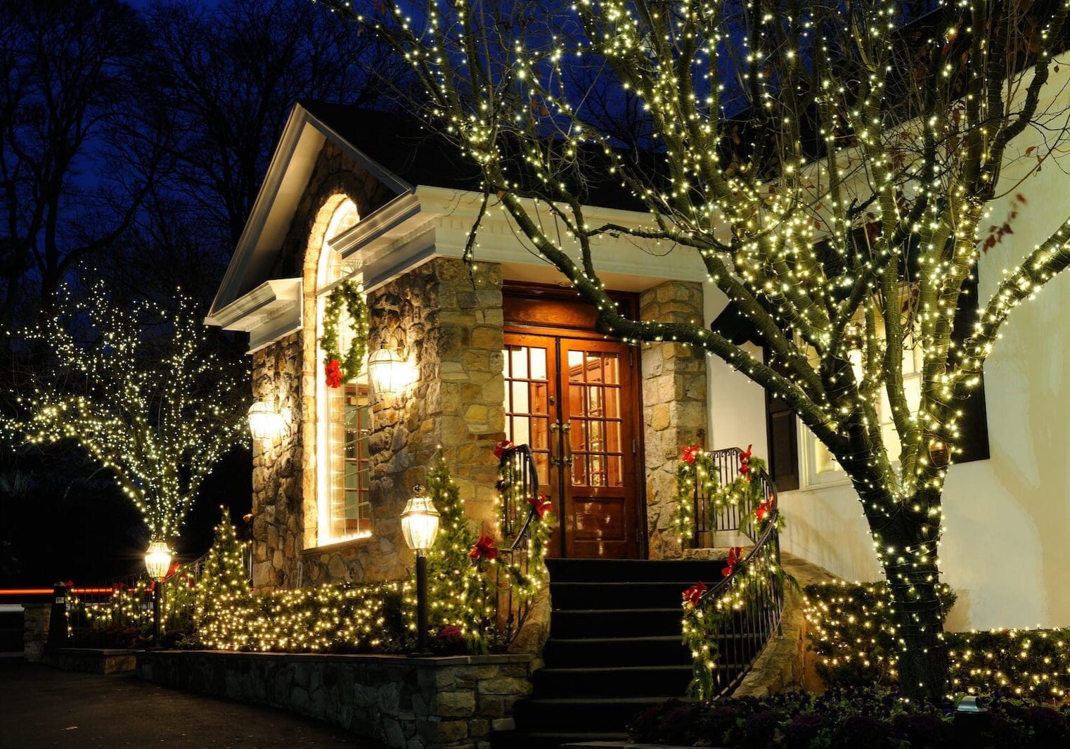 Louisville, CO Holiday Lighting