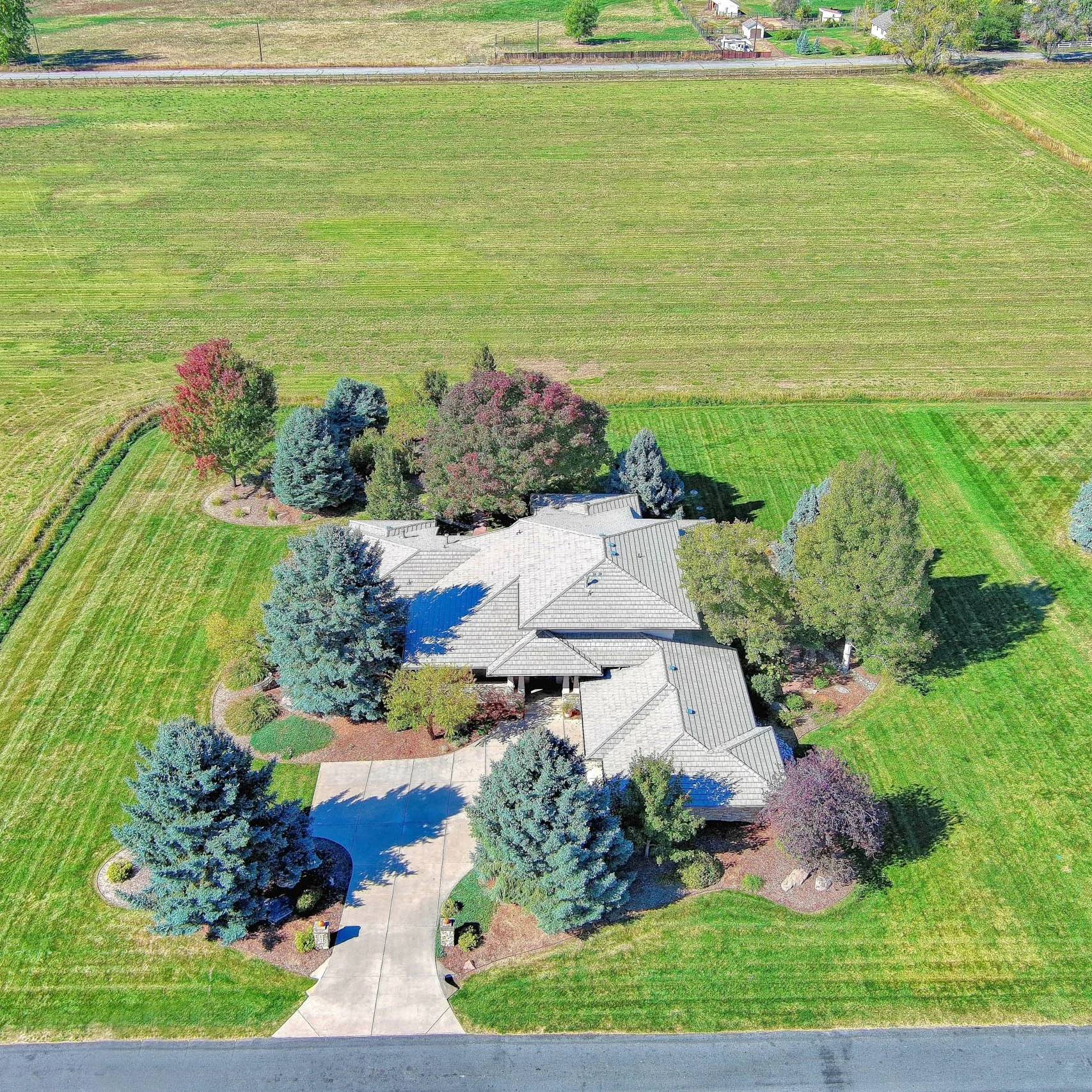 Commerical 25 Boulder, CO Commercial Landscape Maintenance Company